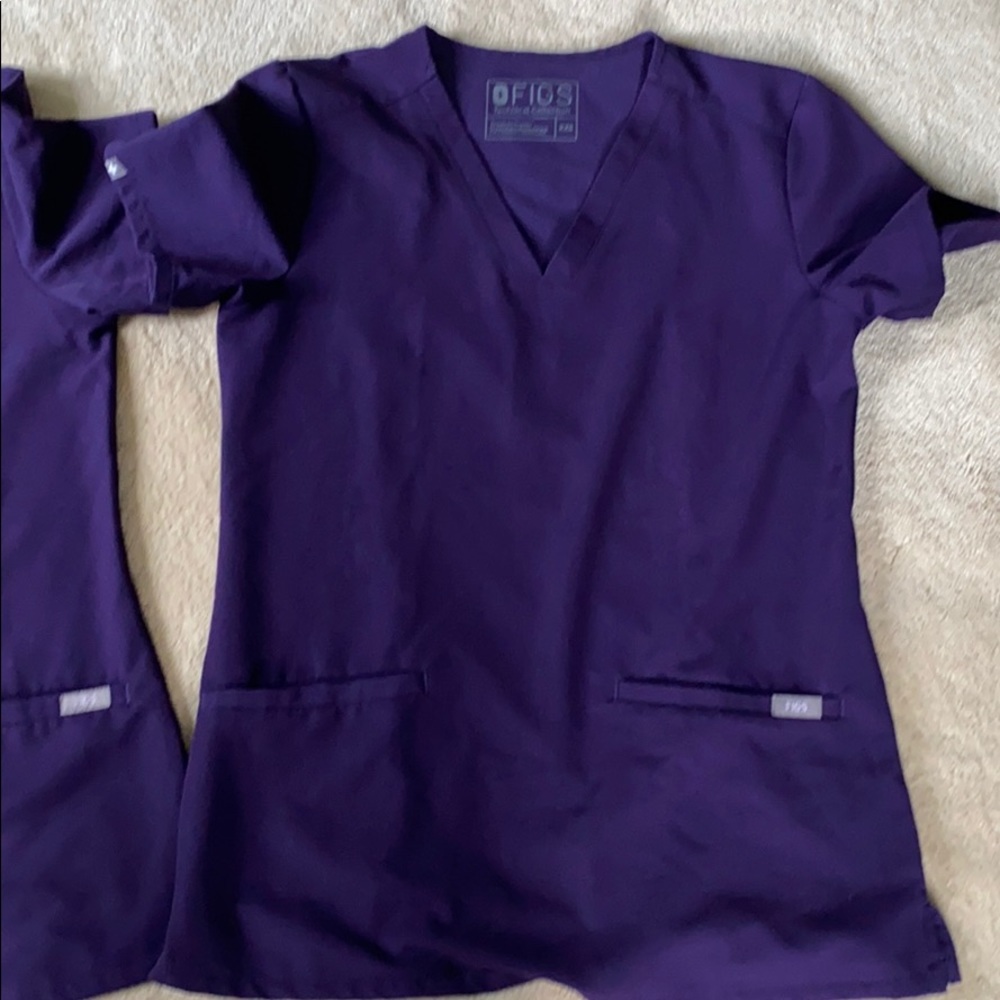 EUC Purple Casma scrub top